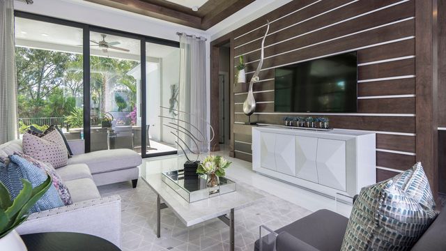 13357 Artisan Circle, Palm Beach Gardens, FL 33418