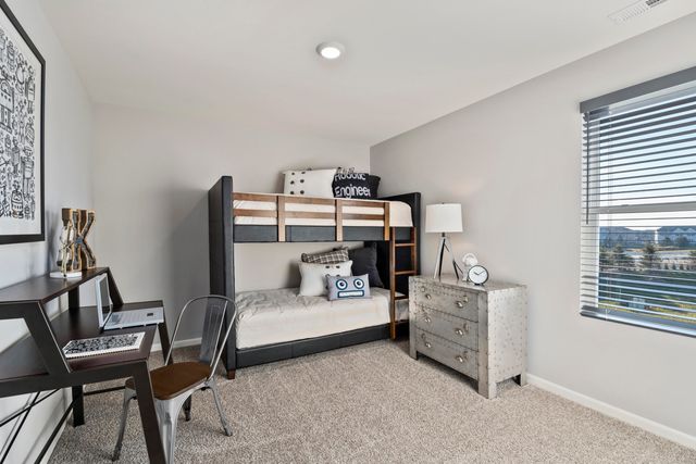 244 Cressmoor Boulevard, Hobart, IN 46342