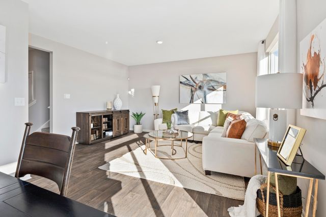 244 Cressmoor Boulevard, Hobart, IN 46342