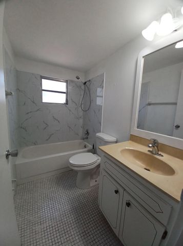 520 W Branch Street, Lantana, FL 33462