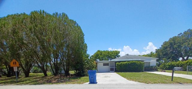 520 W Branch Street, Lantana, FL 33462