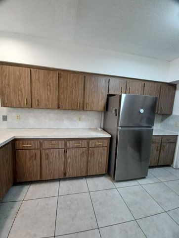 520 W Branch Street, Lantana, FL 33462