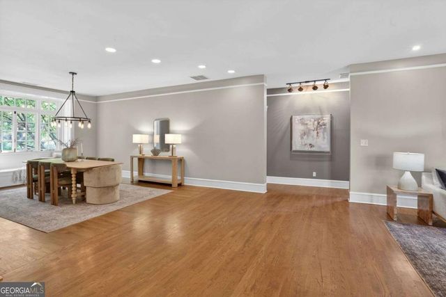 754 Juniper Street NE 11, Atlanta, GA 30308