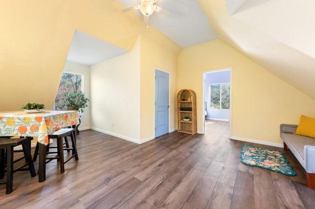 16310 Dry Creek Ln, Grass Valley, CA 95949