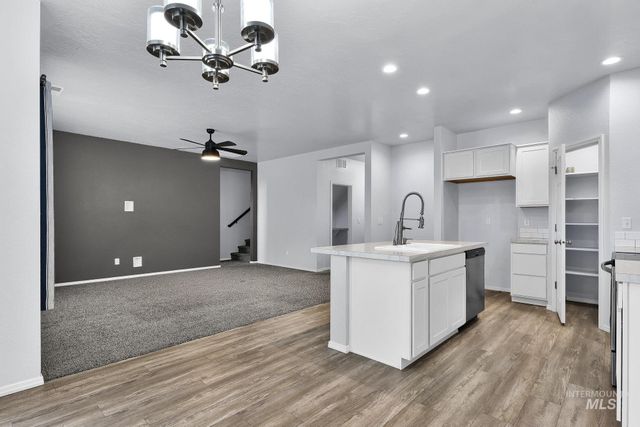 4578 W Silver River, Meridian, ID 83646