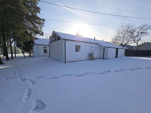 408 Heath Avenue, White Pigeon, MI 49099