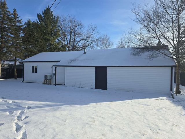 408 Heath Avenue, White Pigeon, MI 49099