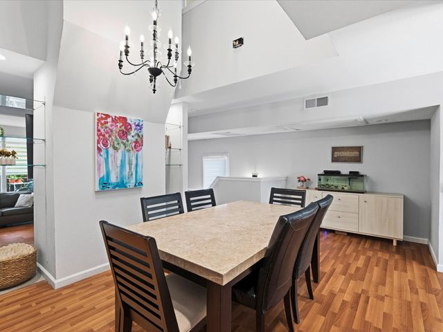 8522 Park Lane 15, Dallas, TX 75231
