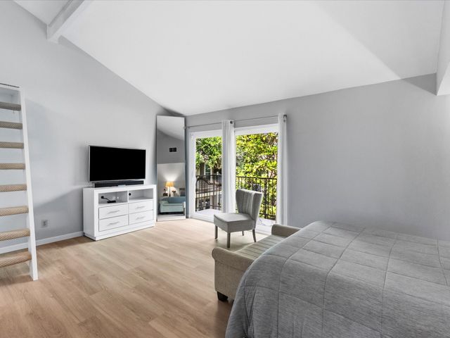 8522 Park Lane 15, Dallas, TX 75231