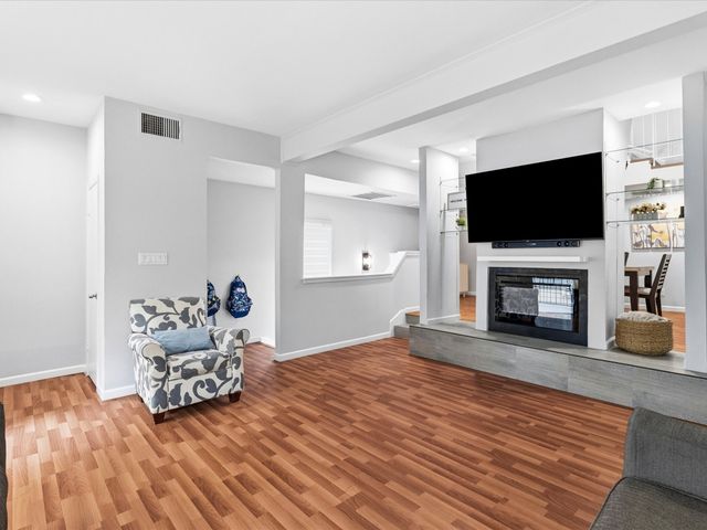 8522 Park Lane 15, Dallas, TX 75231