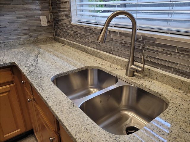 1626 PINE STREET, Largo, FL 33774