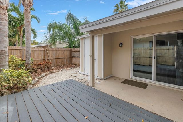 1626 PINE STREET, Largo, FL 33774