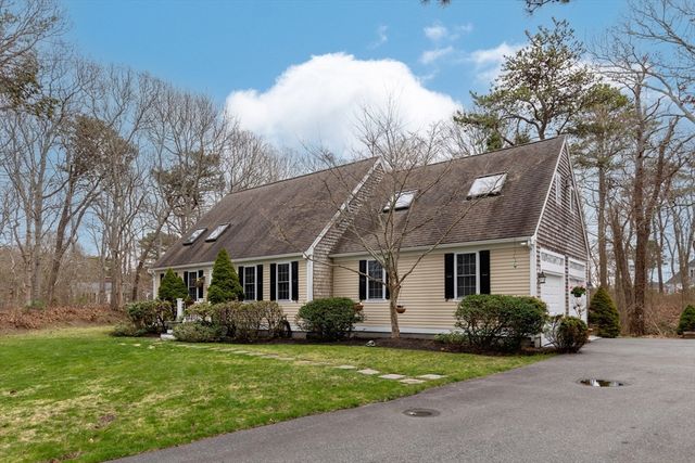 53 Desert Sands Ln, Yarmouth, MA 02675