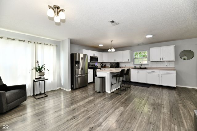 336 Legacy Boulevard, Greenwood, IN 46143