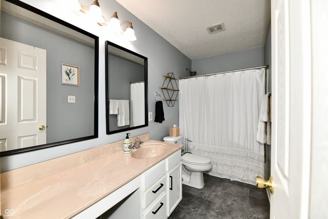 336 Legacy Boulevard, Greenwood, IN 46143