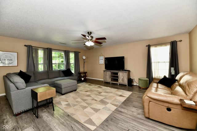 336 Legacy Boulevard, Greenwood, IN 46143