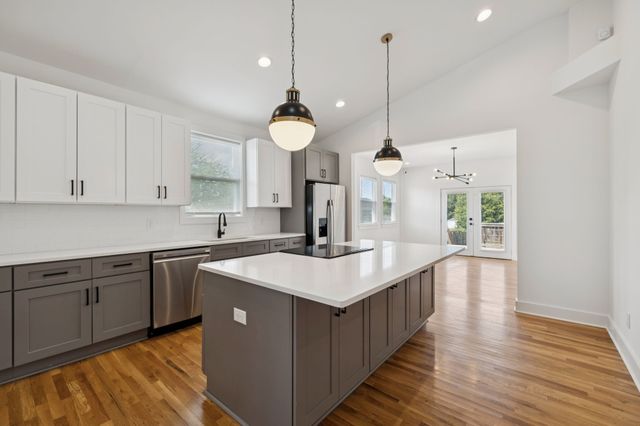 1613 23rd Ave, N, Nashville, TN 37208