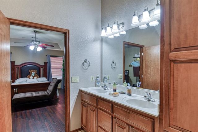 2340 Chadwick Drive, Norman, OK 73071