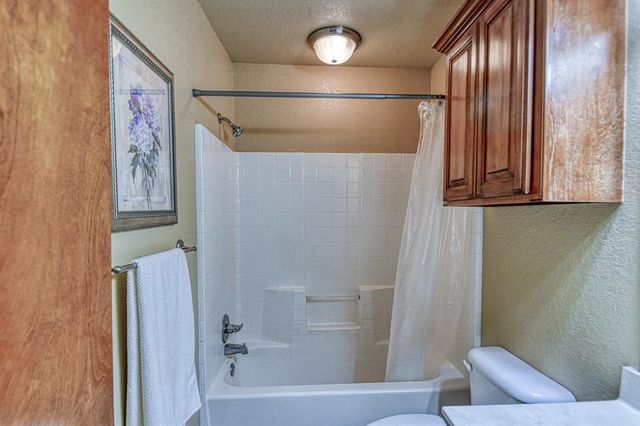 2340 Chadwick Drive, Norman, OK 73071