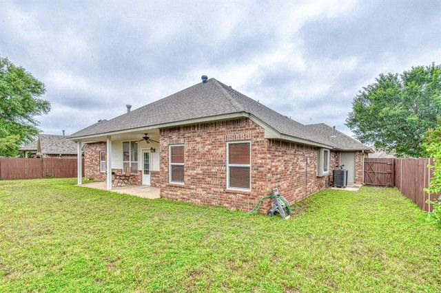 2340 Chadwick Drive, Norman, OK 73071