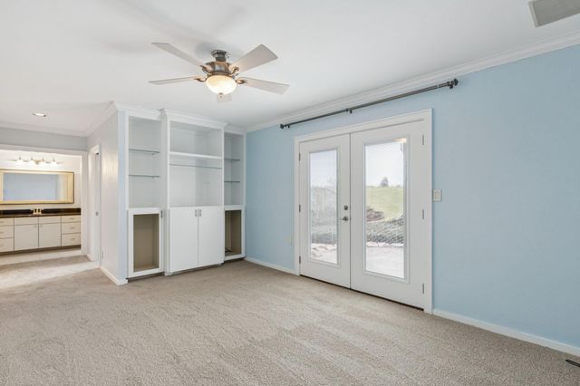 2194 Twin Lakes Boulevard, West Columbia, TX 77486