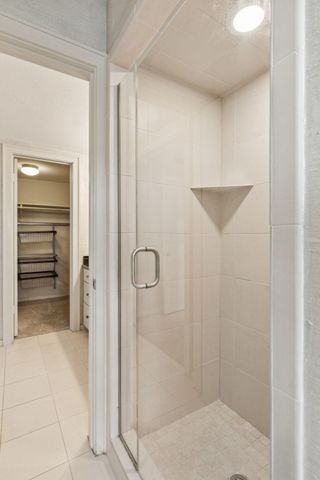 2194 Twin Lakes Boulevard, West Columbia, TX 77486