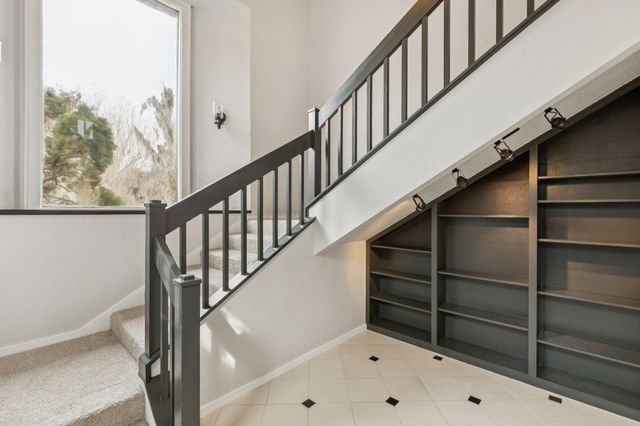 2194 Twin Lakes Boulevard, West Columbia, TX 77486