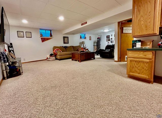 5861 SW 27th TER, Topeka, KS 66614
