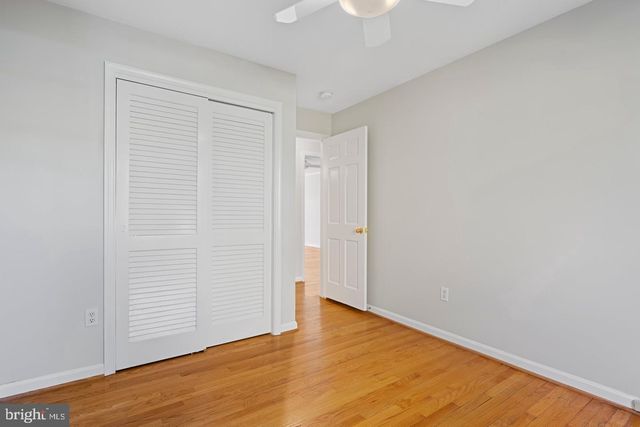 1106 BRENTFIELD DR, Mclean, VA 22101