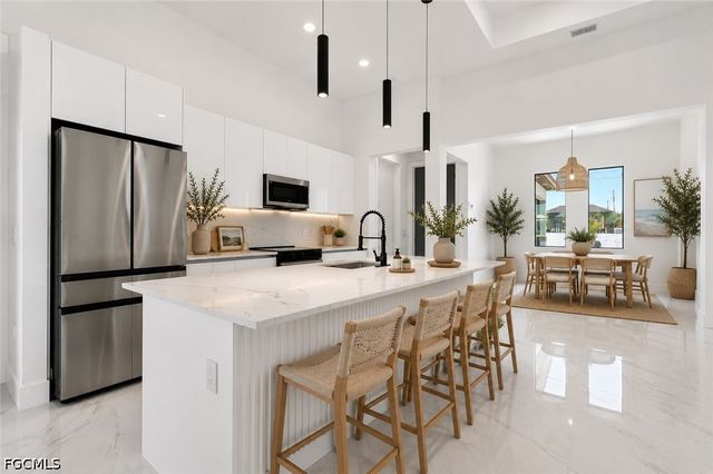 1403 NE 19th TER, Cape Coral, FL 33909