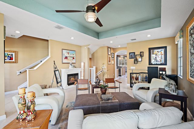 2739 Ravella Way, Palm Beach Gardens, FL 33410