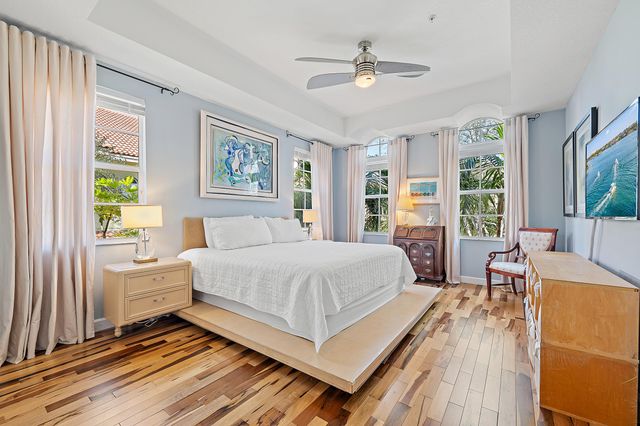 2739 Ravella Way, Palm Beach Gardens, FL 33410