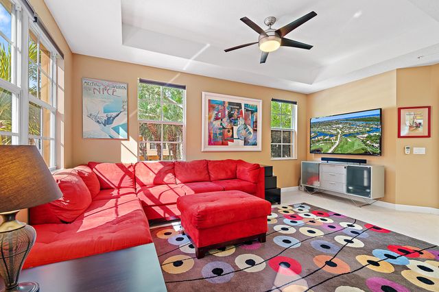 2739 Ravella Way, Palm Beach Gardens, FL 33410