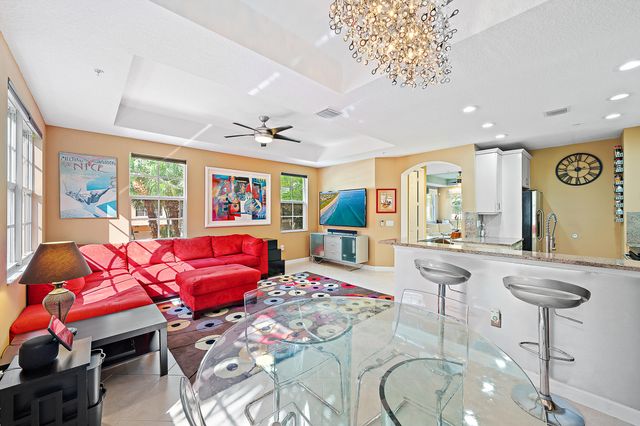 2739 Ravella Way, Palm Beach Gardens, FL 33410