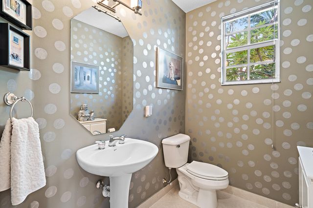 2739 Ravella Way, Palm Beach Gardens, FL 33410