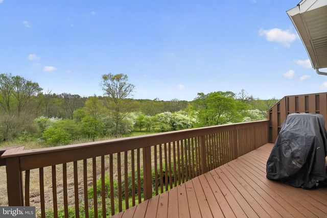803 WHISPERING BROOKE DR, Newtown Square, PA 19073