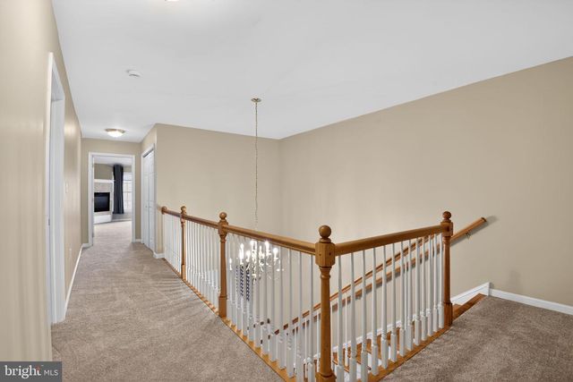 803 WHISPERING BROOKE DR, Newtown Square, PA 19073