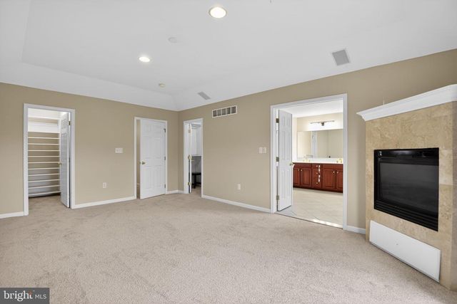 803 WHISPERING BROOKE DR, Newtown Square, PA 19073