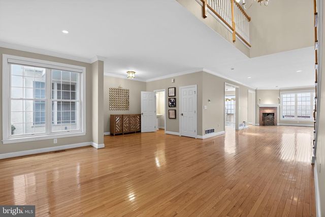 803 WHISPERING BROOKE DR, Newtown Square, PA 19073