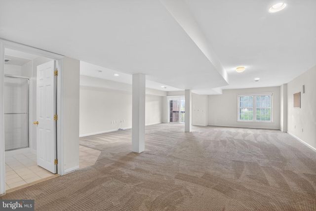 803 WHISPERING BROOKE DR, Newtown Square, PA 19073