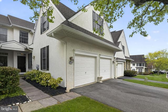 803 WHISPERING BROOKE DR, Newtown Square, PA 19073