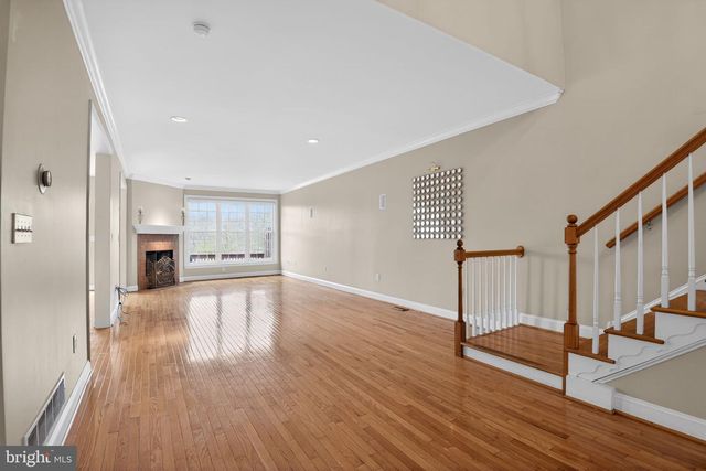 803 WHISPERING BROOKE DR, Newtown Square, PA 19073