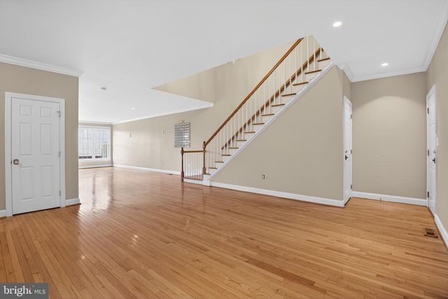 803 WHISPERING BROOKE DR, Newtown Square, PA 19073