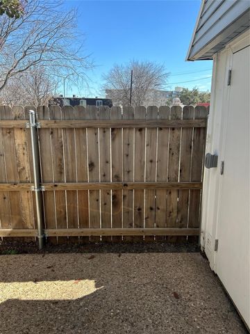 2804 Skyway CIR 101, Austin, TX 78704