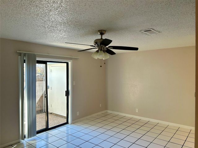 2804 Skyway CIR 101, Austin, TX 78704