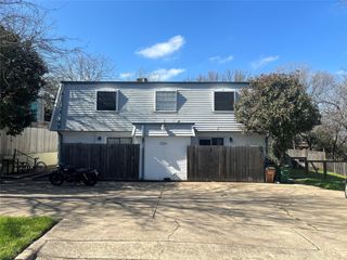 2804 Skyway CIR 101, Austin, TX 78704