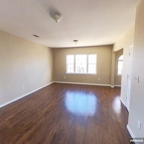 547 Elm Street, Kearny, NJ 07032