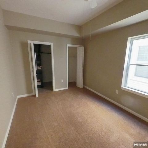 547 Elm Street, Kearny, NJ 07032