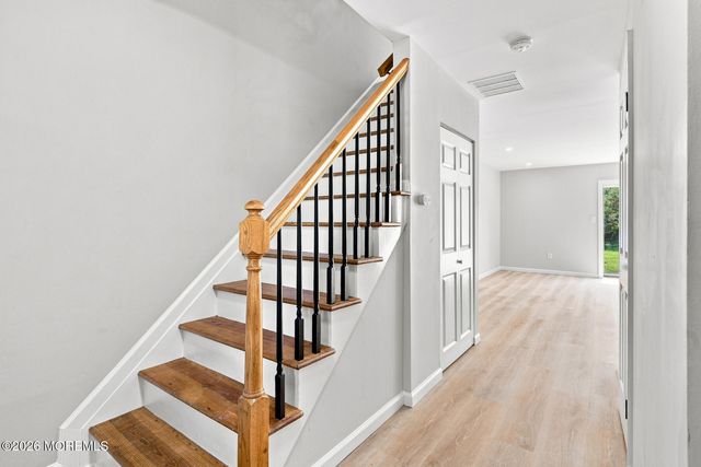 47 Oak Lane, Eatontown, NJ 07724