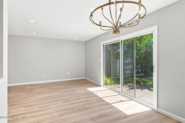 47 Oak Lane, Eatontown, NJ 07724